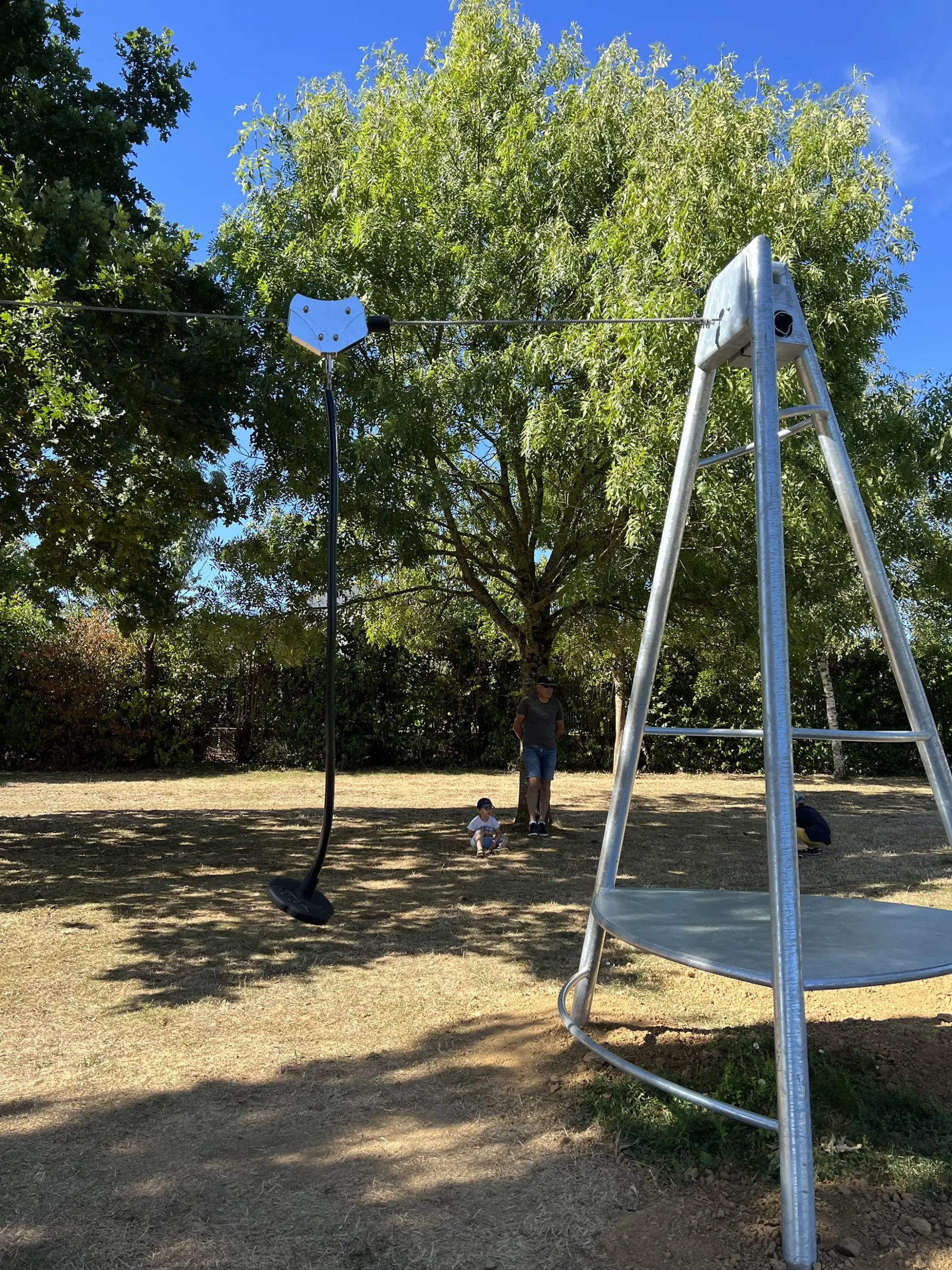 Réalisation d'une tyrolienne par AGÔN en Vendée